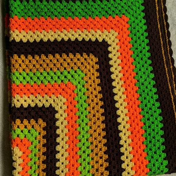 Large Granny Square Afghan - Picture 3 of 6